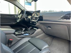 BMW X4 xDrive20d AHK/Panorama Finanzierung ab 1,49%