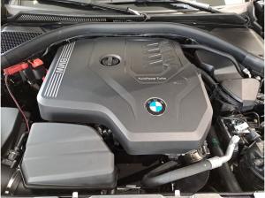 BMW iX1 xDrive30 M Sportpaket , 5-türig (Strom)