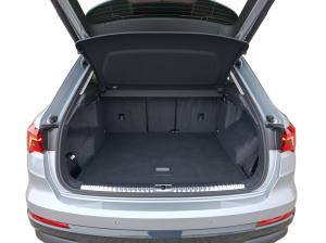 Audi Q3 35 TFSI AHK 19 Sportsitze CarPlay Ambiente