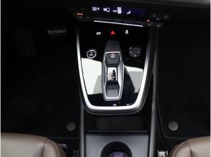 Audi Q4 e-tron S-Line 45 quattro / Pano, Matrix, AHK