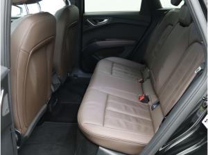 Audi Q4 e-tron S-Line 45 quattro / Pano, Matrix, AHK