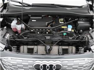 Audi Q4 e-tron S-Line 45 quattro / Pano, Matrix, AHK