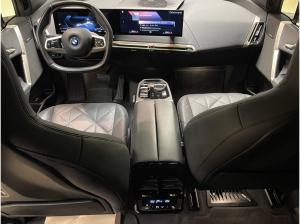 BMW ix iX xDrive40 A Sportpaket Ab 499 ? p.M. leasen HUD|Navi||SHZ|MFL|PDC