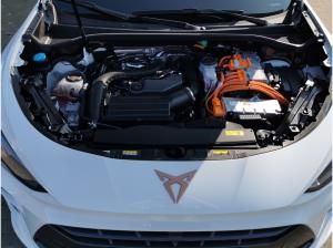 Cupra Terramar VZ 1.5 e-Hybrid Matrix LED AHK Panorama Sennheiser