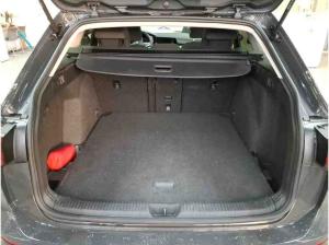 Volkswagen Golf Variant Life 1.5 eTSI DSG / App, RFK, LED