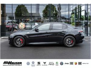 Alfa Romeo Giulia Quadrifoglio 2.9 V6 Bi-Turbo *SOFORT* AKRAPOVIC HARMAN-KARDON BREMBO MEMORY