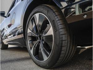 Audi Q6 e-tron Sportback edition one grey Matrix AHK