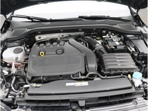 Volkswagen Golf VIII Life 1.5eTSI DSG/ Navi, App, LED+, ACC