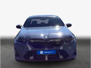 BMW M5 xDrive , 4-türig