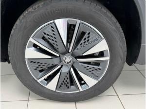 Skoda Karoq Tour 1,5 TSI 6-Gang-Schaltgetriebe Sofort Verfügbar