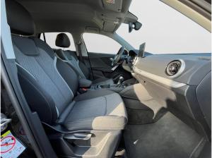 Audi Q2 advanced 35 TFSI S tronic NAVI RFK SHZ PDC