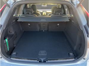 Volvo XC60 B5 AWD Black Edition Plus 360° LED NAVI 21LM