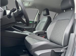 Volkswagen Golf VIII 1.5 eTSI Goal DSG AHK ACC Navi CarPlay