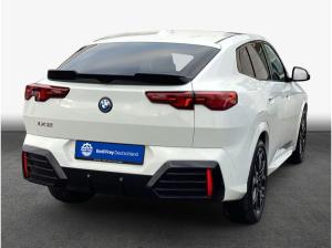 BMW iX2 xDrive30 , 5-türig (Strom)