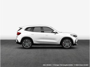 BMW iX1 xDrive30 M Sportpaket , 5-türig (Strom)
