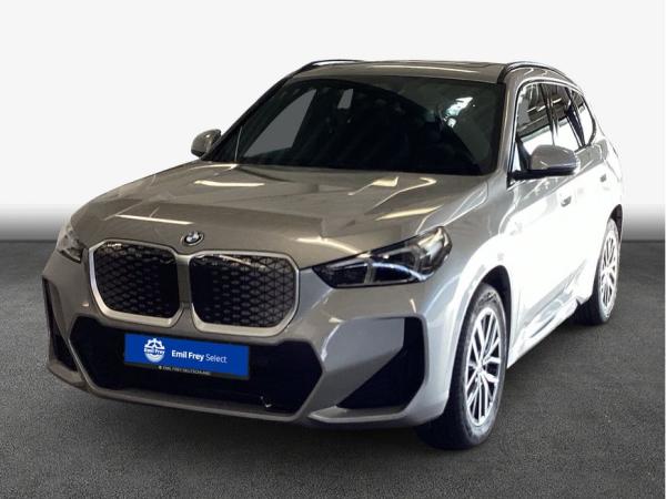 BMW iX1 xDrive30 M Sportpaket , 5-türig (Strom)