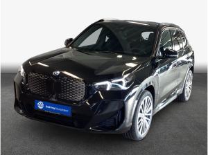 BMW iX1 xDrive30 M Sportpaket , 5-türig (Strom)