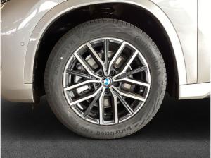 BMW iX1 xDrive30 M Sportpaket , 5-türig (Strom)
