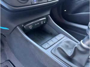 Hyundai i20 1.0 T-GDI 90 PS MT Blackline, BOSE, VERFÜGBAR