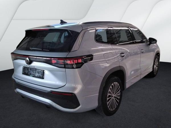 Volkswagen Tayron 2.0 TDI DSG 4Motion Life DAB+ IQLight IQDrive Navi FrontAssist AreaView TravelAssist TrailerAssist A