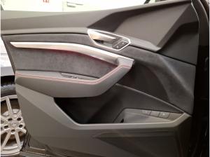 Audi SQ8 Sportback e-tron SOFORT VERFÜGBAR