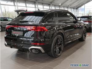 Audi RS Q8 SUV performance tiptronic