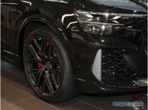 Audi RS Q8 SUV performance tiptronic