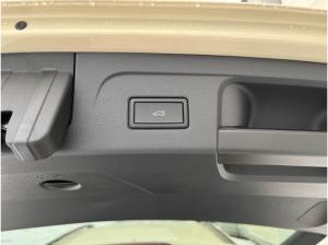 Volkswagen Touran Trendl. 2,0 l TDI *IQ Light*DSG*AirCare*