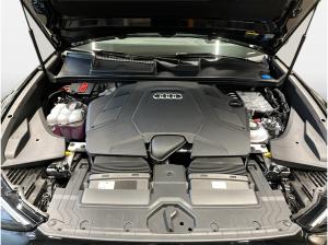 Audi Q8 SUV S line business TFSI e quattro tiptronic