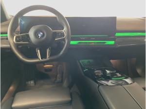 BMW 520 i Touring M Sport Standheizung AHK Harman/K