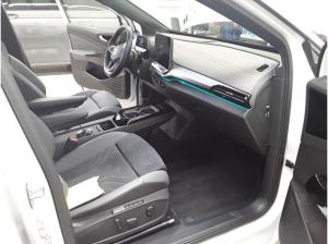 Volkswagen ID.4 Pro 210kW - AHK IQ.Drive Pano Wärmepumpe Area View PDC Navi SHZ LED DCC