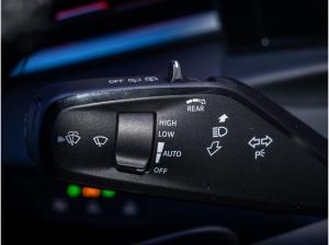 Volkswagen T-Roc R-Line 1.5 l eTSI OPF 7-Gang-Doppelkupplungsgetriebe DSG