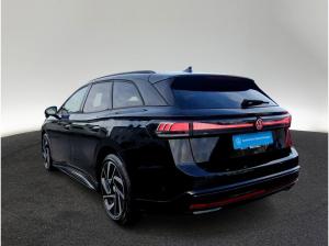 Volkswagen ID.7 Tourer Pro Black IQ 20" WÄPU DCC 360° AHK