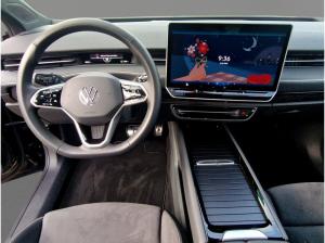 Volkswagen ID.7 Tourer Pro Black IQ 20" WÄPU DCC 360° AHK