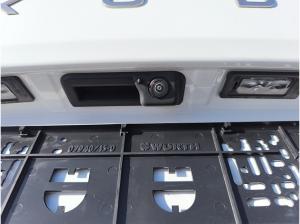 Skoda Superb Combi 2.0 TDI DSG 4x4 L&K AHK ACC PANO MATRIX SITZLÜFTUNG HEAD UP