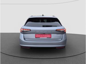 Skoda Superb Combi 2.0 TSI DSG 4x4 Selection AHK HEAD UP ACC PANO MATRIX NAVI RFK PDC