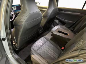 Volkswagen Golf 1.5 eTSI DSG R-Line NAV BLACK ASSIST 18