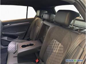 Volkswagen Golf 1.5 eTSI DSG R-Line NAV BLACK ASSIST 18
