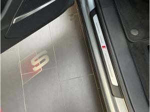 Audi Q8 HUD, AHK, B&O Sound, Lenkradheizung, Standheizung