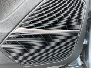 Audi Q8 HUD, AHK, B&O Sound, Lenkradheizung, Standheizung