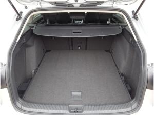 Volkswagen Golf Variant Life 2.0 TDI DSG / Navi, LED, ACC
