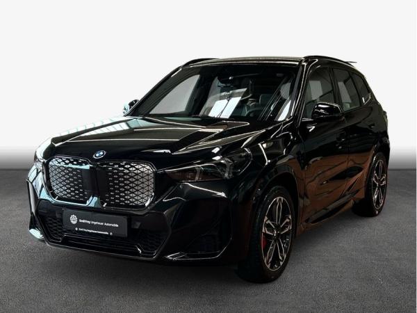 BMW iX1 eDrive20 M Sportpaket , 5-türig (Strom)