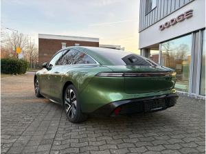 DFM Forthing 9 HEV Forthing S7