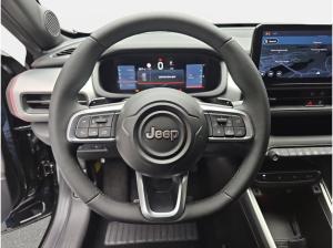 Jeep Avenger 1.2 E-HYBRID T3 DCT SUMMIT MJ26 INFOTAINMENT UND KOMFORT-PAKET