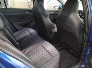 Volkswagen Golf 8 / 1.5 TSI DSG R-LINE PANO AHK GARANTIE WINTERRÄDER