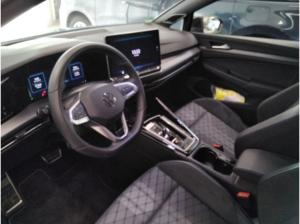 Volkswagen Golf 8 / 1.5 TSI DSG R-LINE PANO AHK GARANTIE WINTERRÄDER