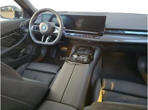 BMW i5 eDrive40 Navi Tempom.aktiv Bluetooth PDC MP3 Schn.