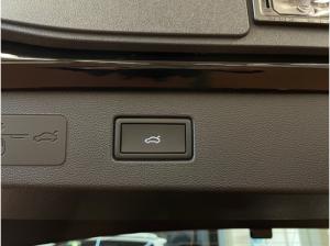 Volkswagen T-Roc R-Line 1.5 l eTSI *AHK*WKR*Garantie*