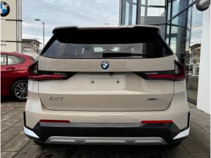 BMW iX1 xDrive30 xLine 20-Zoll/AHK/HeadUp/ACC/360