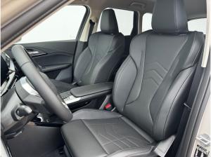 BMW iX1 xDrive30 xLine 20-Zoll/AHK/HeadUp/ACC/360